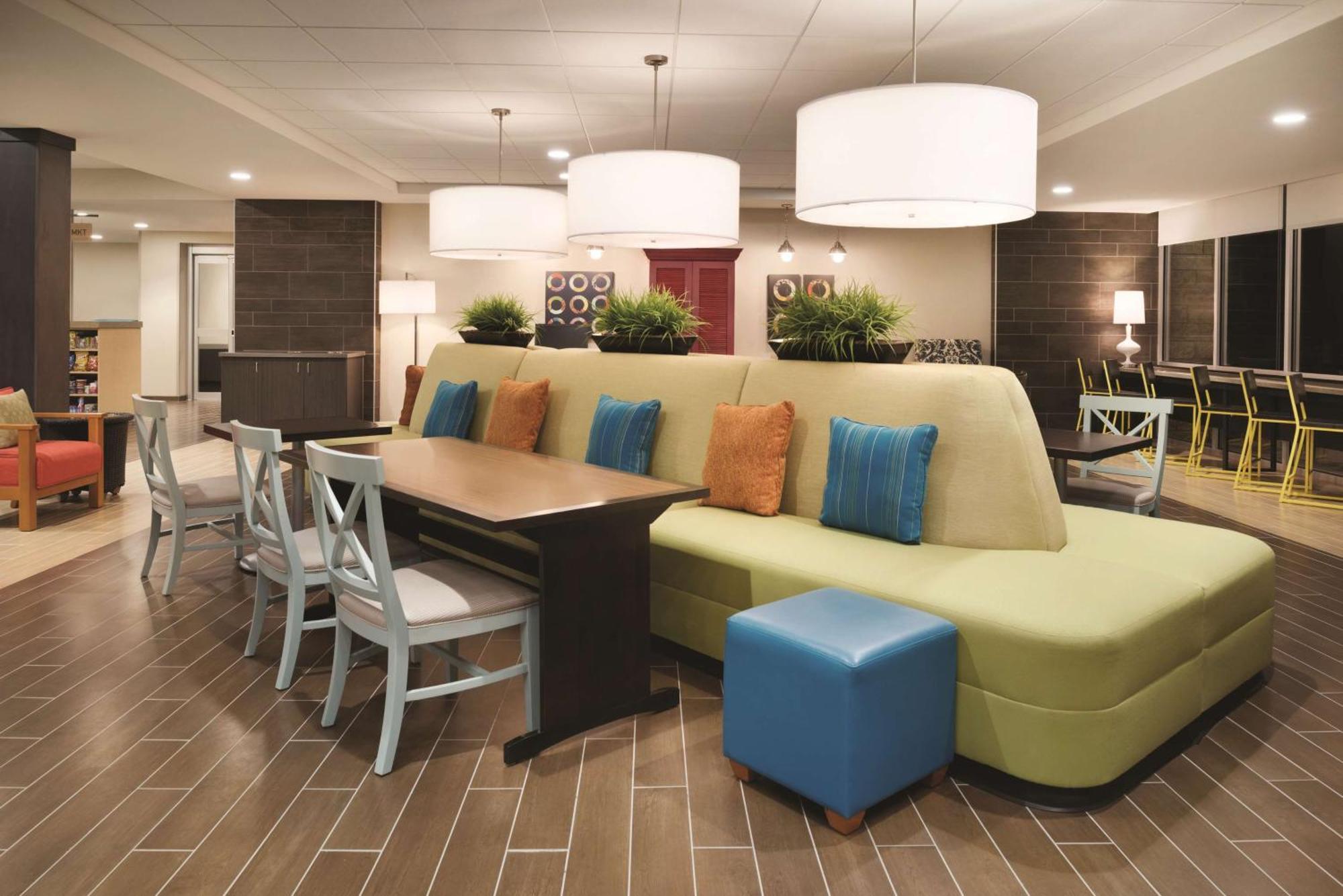 Home2 Suites By Hilton Iowa City Coralville Esterno foto
