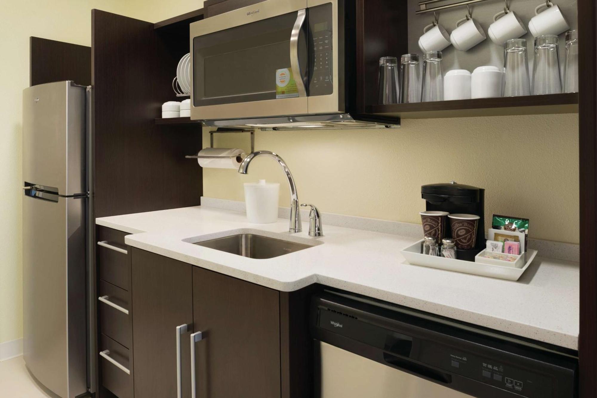 Home2 Suites By Hilton Iowa City Coralville Esterno foto